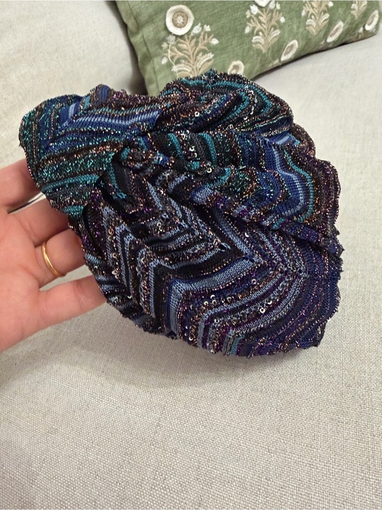 Missoni Accessories - Missoni ribbed lamé viscose turban with sequins